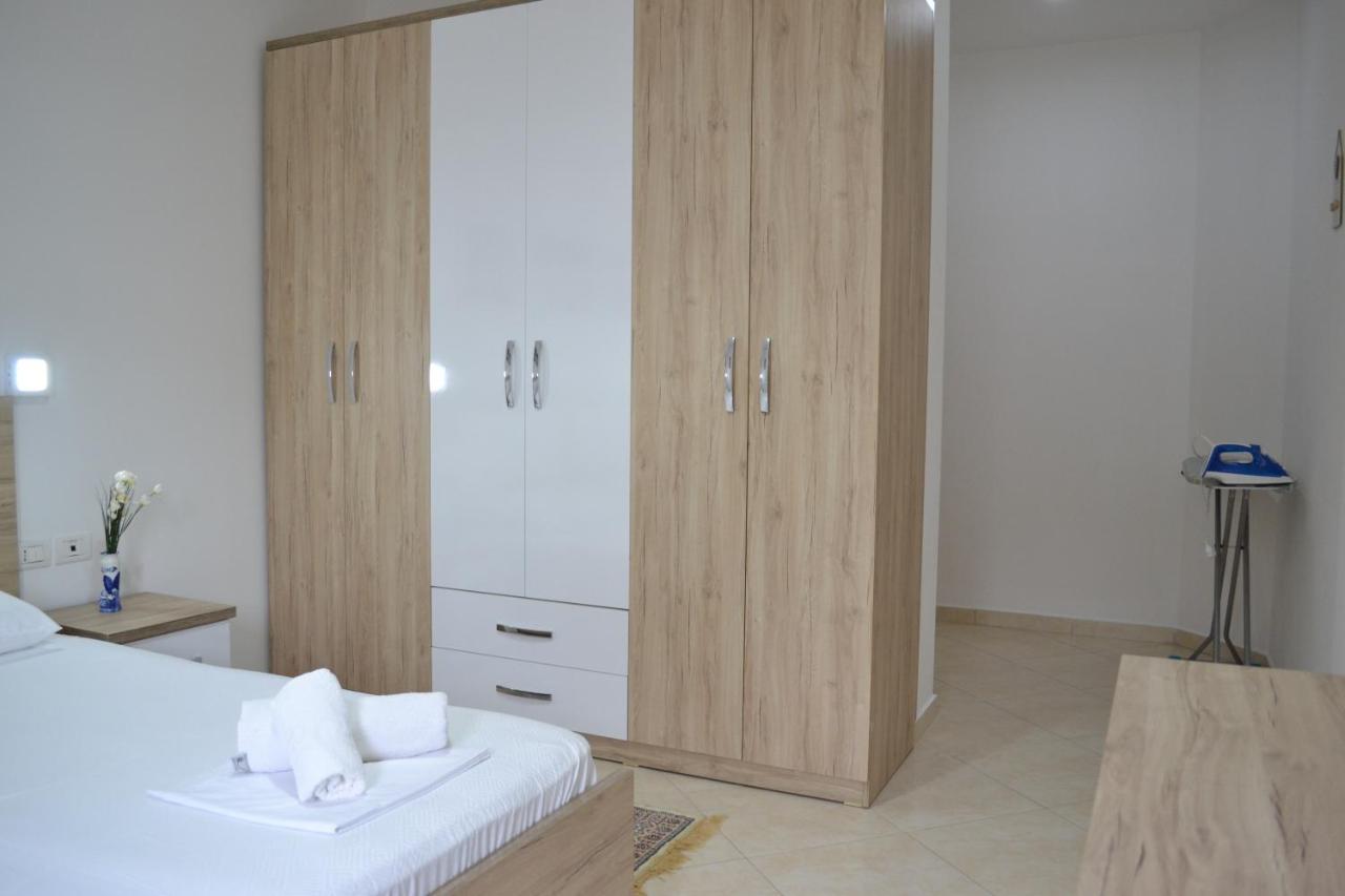 Flowers & Green 2 Bedrooms Apartment & Box Garage Vlorë Exterior foto