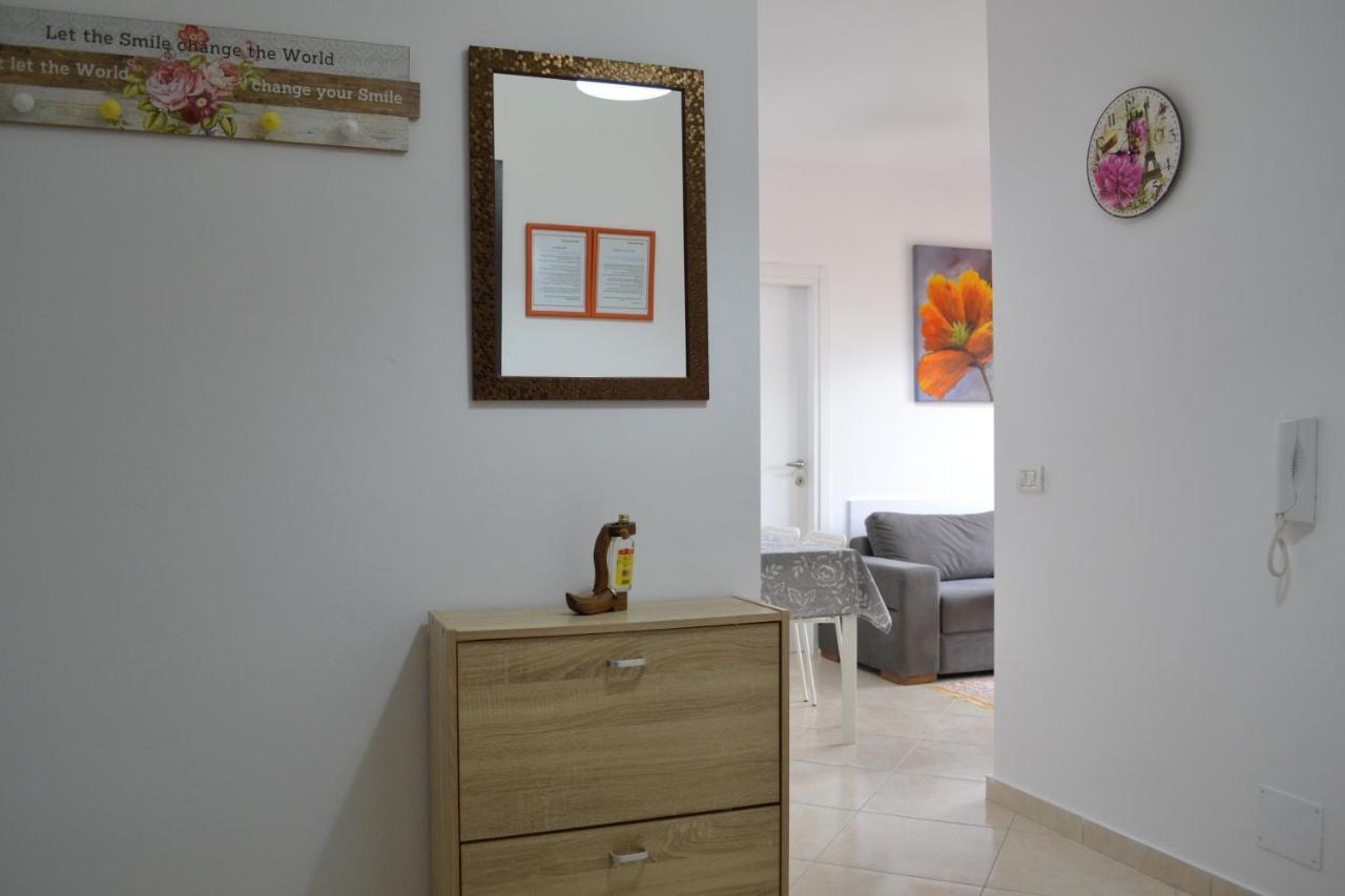 Flowers & Green 2 Bedrooms Apartment & Box Garage Vlorë Exterior foto